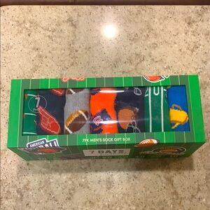 New American 7-Pack Men's Football Sports Socks Gift Box Size OS